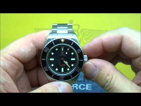 Raven Vintage 40mm No-Date Automatic Watch