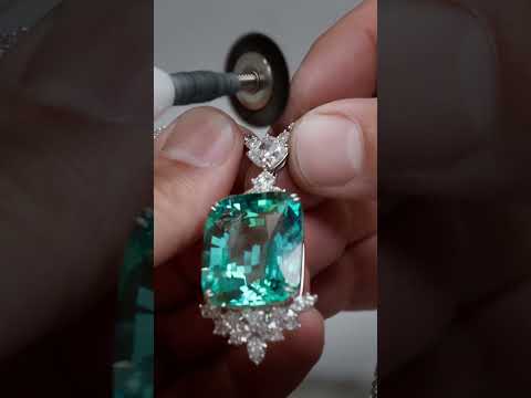 The Emerald and Diamond Necklace by Harry Winston - Rarity, Revealed