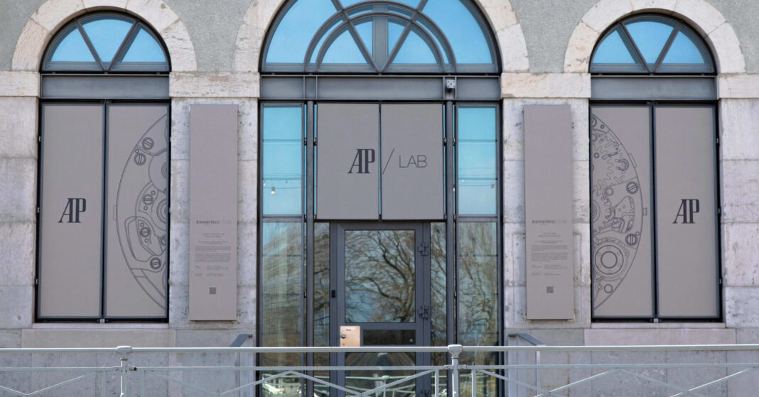 Audemars Piguet / Craftsmanship At Watches And Wonders