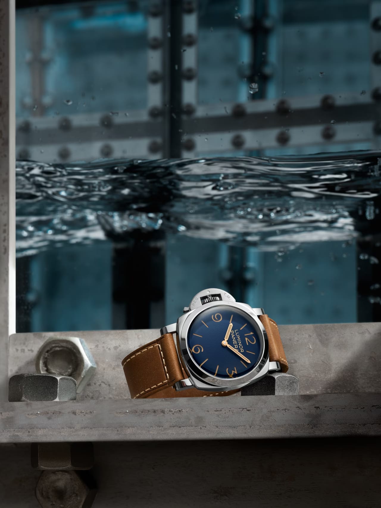Caseback view of the Panerai Luminor PAM01732 showing the hand-wound P.6000 calibre