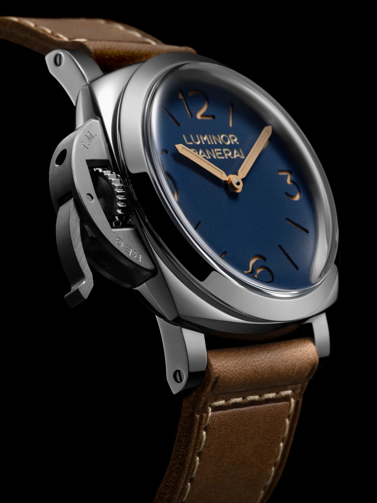 Panerai Luminor PAM01732 Destro 44 mm with matte blue sandwich dial and left-side crown bridge
