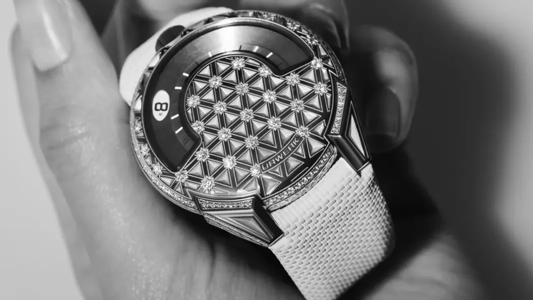 URWERK - Ur 101 Diamond Sky