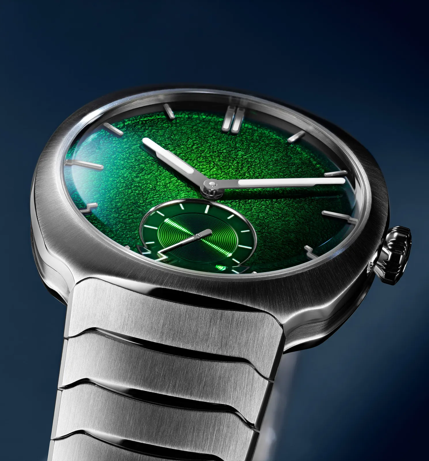 H. Moser & Cie Streamliner Small Seconds Lime Green Grand Feu enamel dial close-up showing fumé gradient effect
