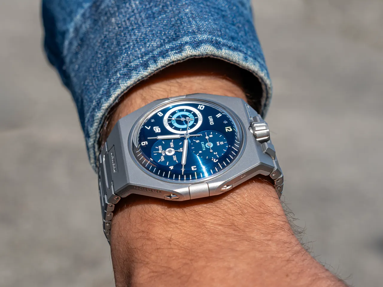 URWERK UR-10 SpaceMeter Blue Final Edition blue dial with Earth and Sun counters