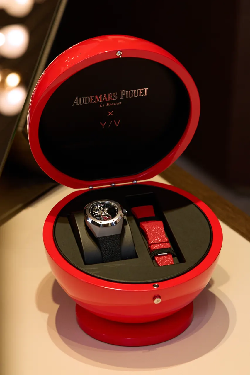 Audemars Piguet Royal Oak Concept Flying Tourbillon Yoon Verbal black aventurine dial red tourbillon front view