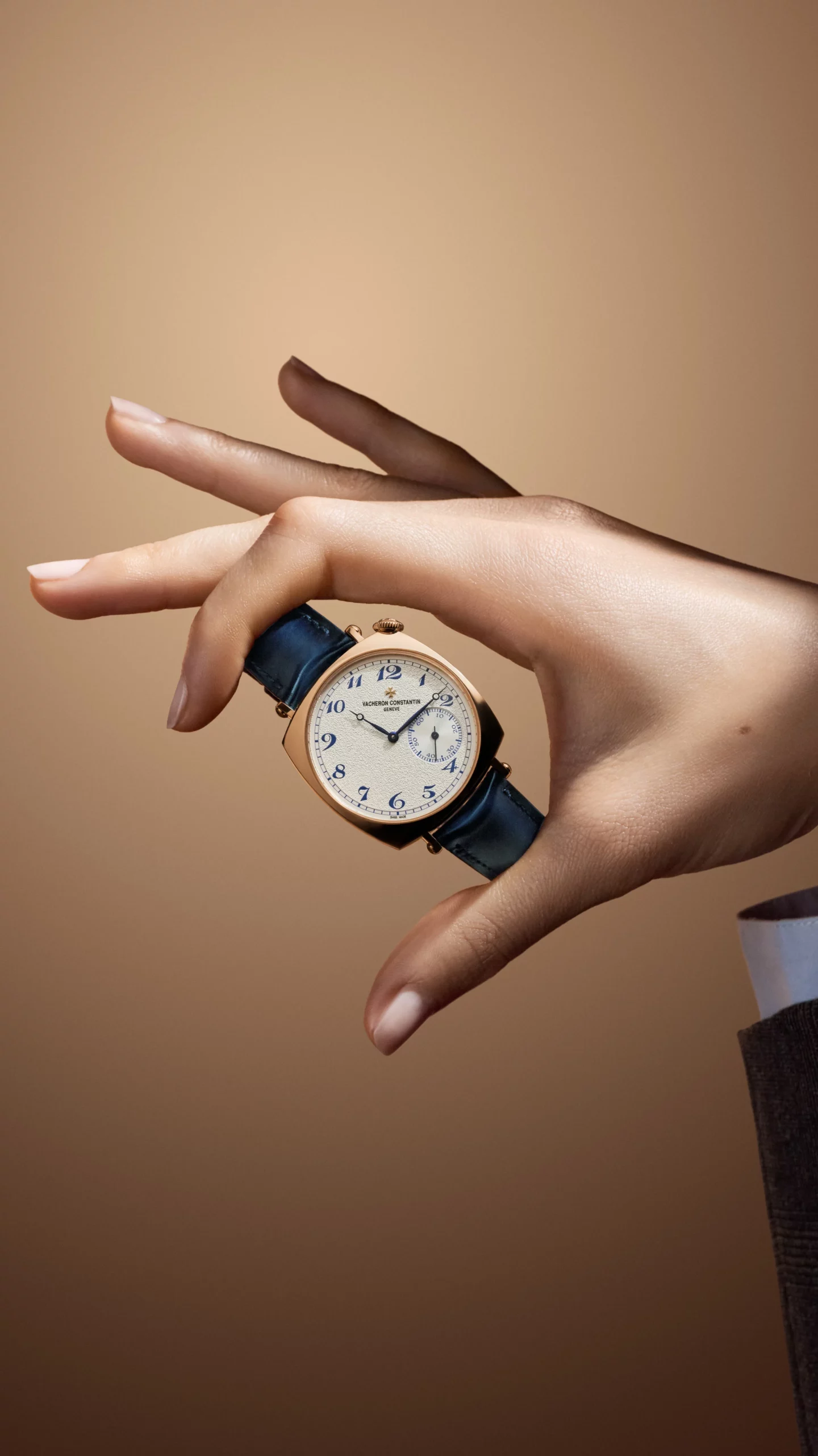 Vacheron Constantin Historiques American 1921 grained silver dial with blue Arabic numerals and pink gold case