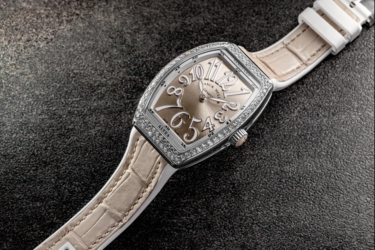 Franck Muller Vanguard Altea beige dial with alligator and rubber integrated strap