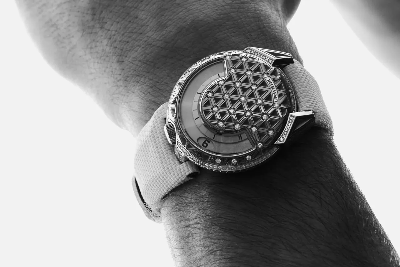 URWERK UR-101 Diamond Sky dial detail showing hexagonal diamond arrangement and satellite hour display