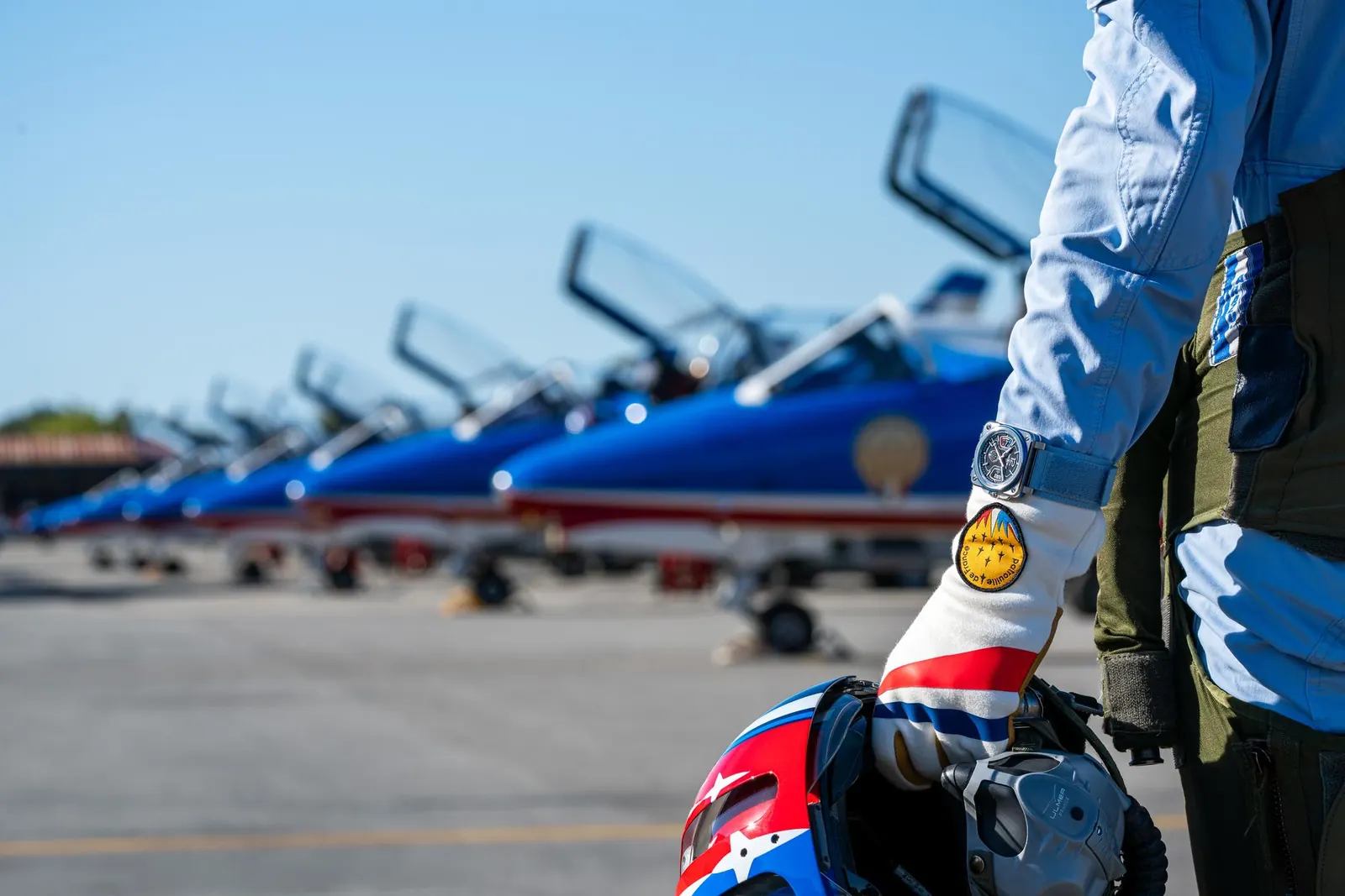 Rafale Solo Display pilot precision flight routine under 5000 feet