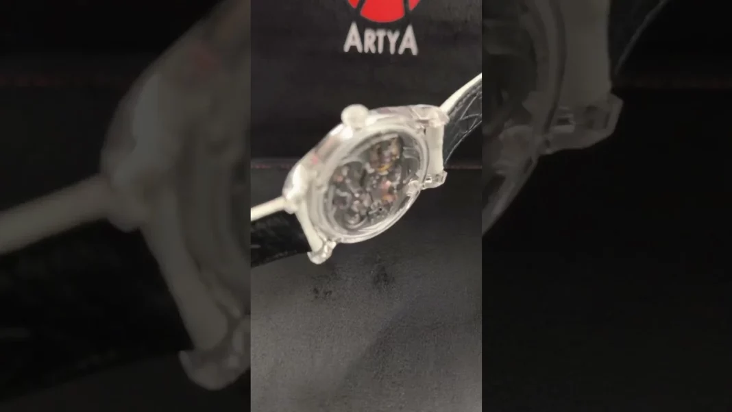 Artya Luminity AMR02 Sapphire Wavy Case And Aventurine Dial