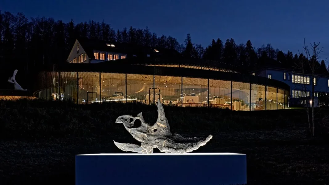 Audemars Piguet Bronze Triceratops Sculpture Bridges Art And Time