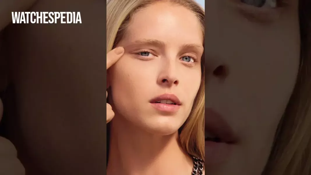 CHANEL - LES BEIGES. Natural is a style.