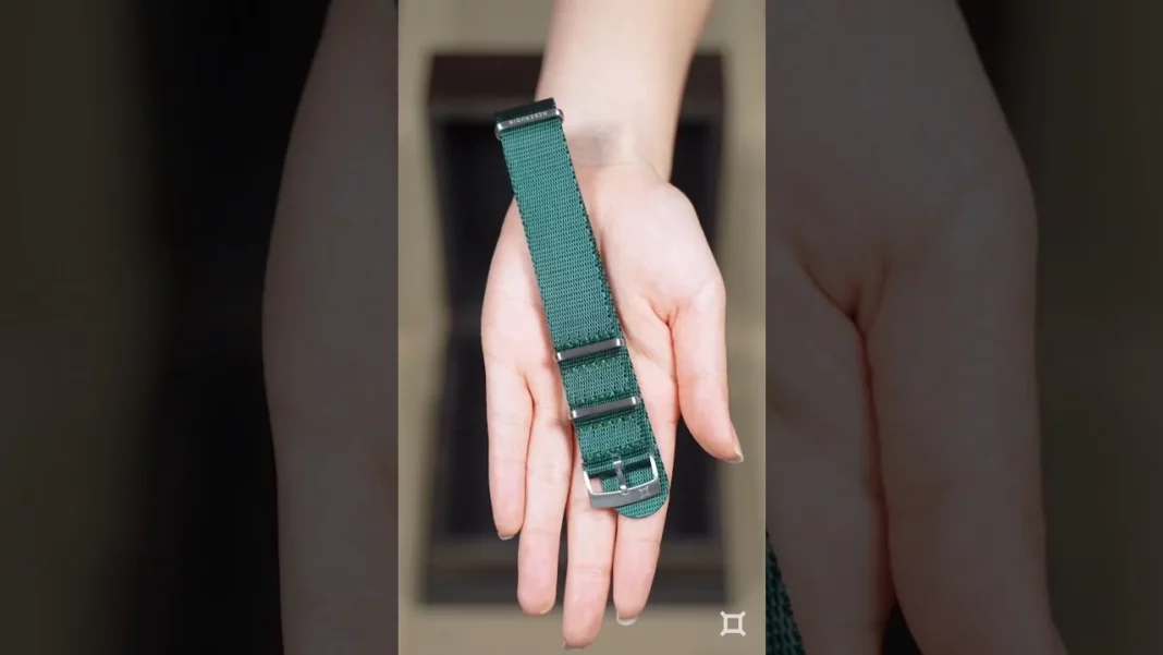 Exploring the Elegance of the RESERVOIR Longbridge Watch