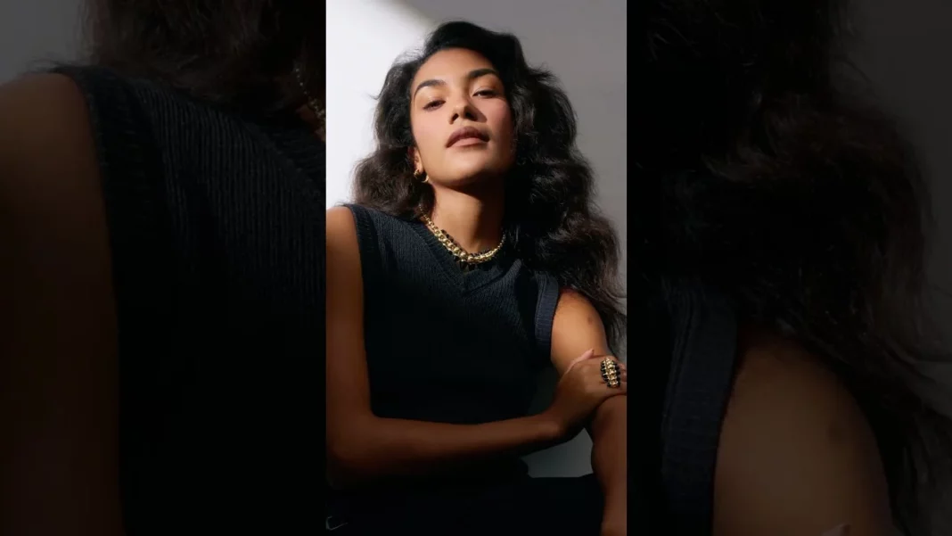CARTIER - Exploring the Harmony of Olivia Dean and Clash de Cartier