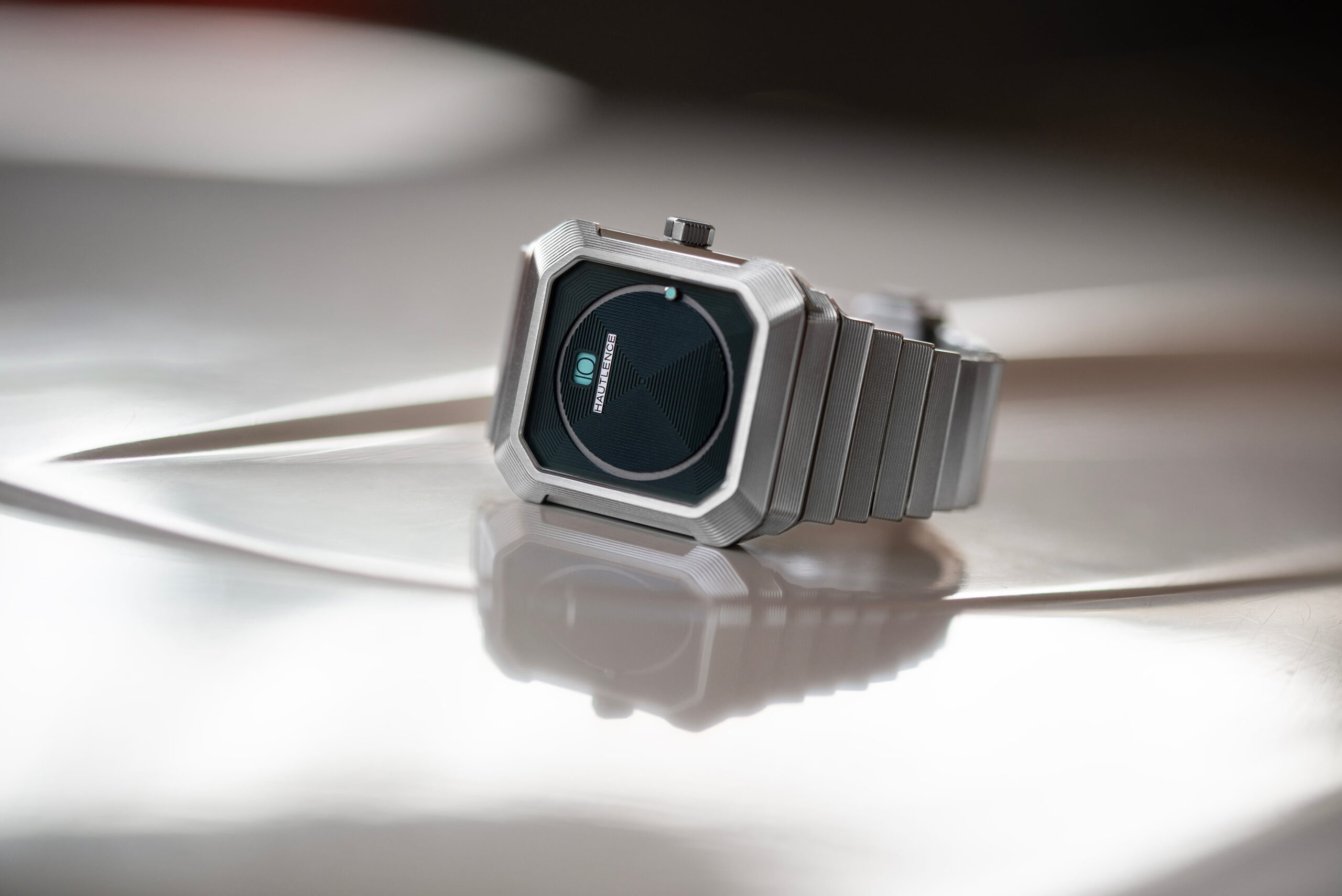 HAUTLENCE Kubera Series 1 with green dial and integrated steel bracelet
