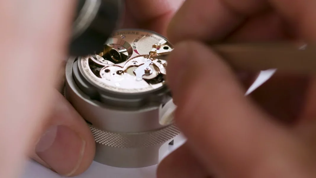 Mastering Precision: The F.P. Journe Tourbillon Souverain Power Reserve Assembly