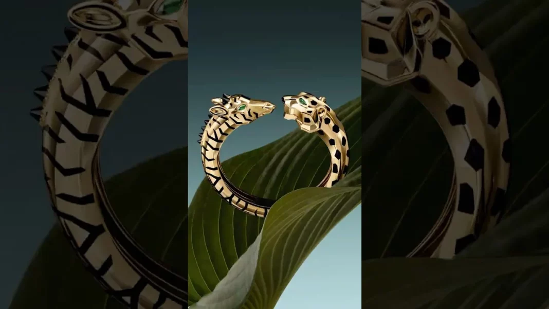 CARTIER - Panthère de Cartier: A Timeless Testament to Innovative Design