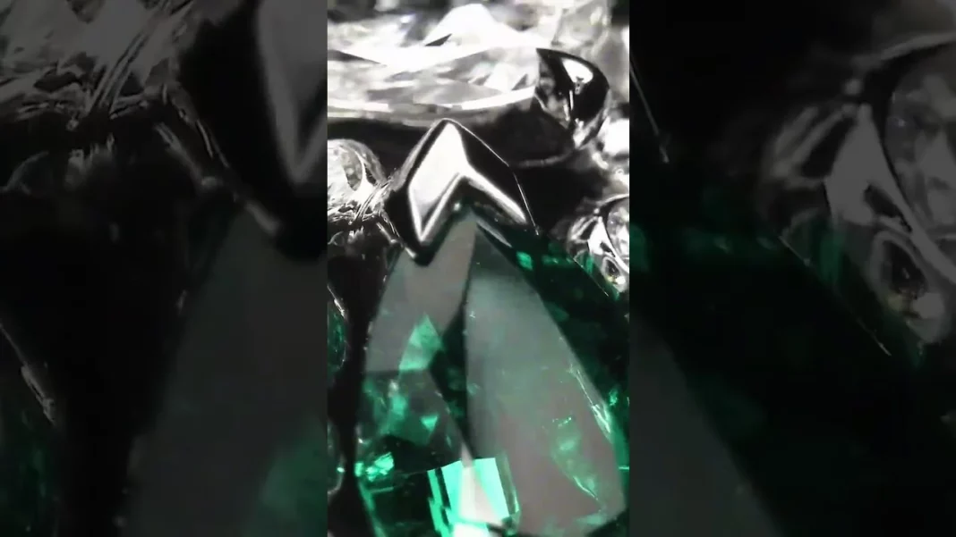 REPOSSI - The Allure of Emeralds in REPOSSI High Jewellery