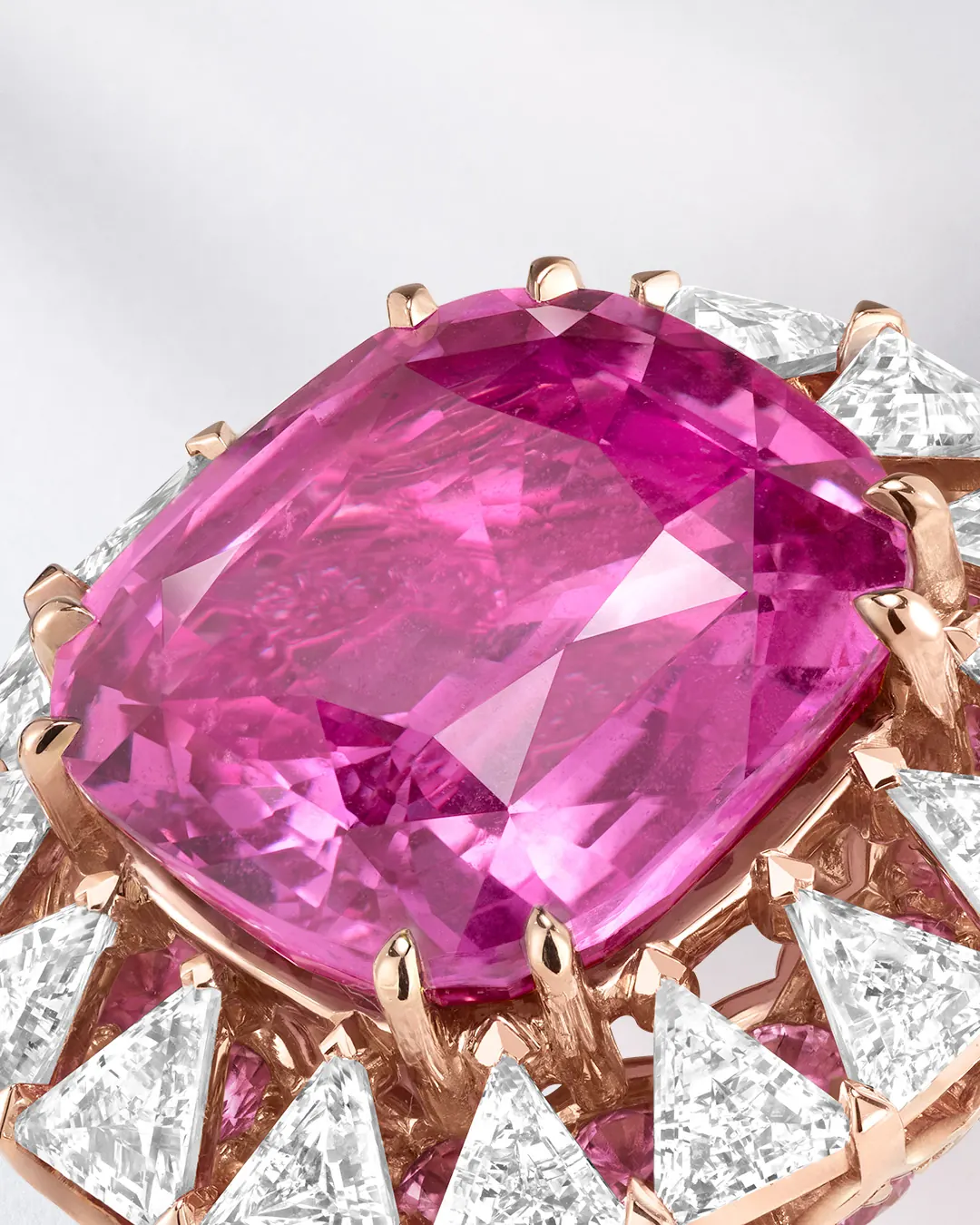 Van Cleef & Arpels Parfum de rose ring featuring a 9.97-carat cushion-cut pink sapphire, side view