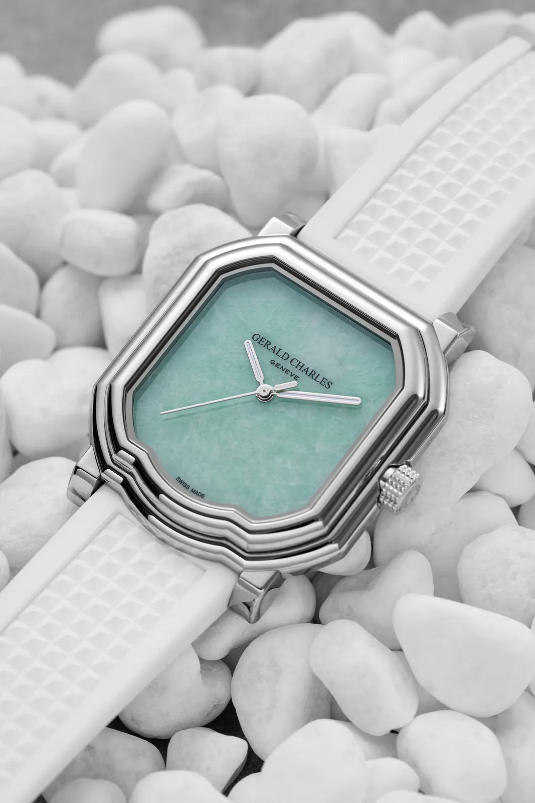 Gerald Charles Maestro 2.0 Ultra-Thin Asia Edition jade dial on white rubber strap