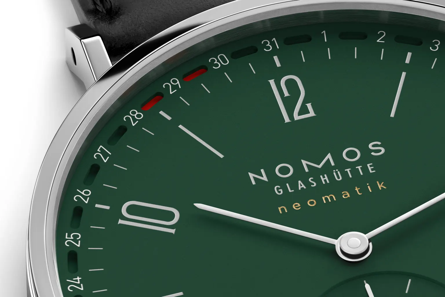 NOMOS Tangente neomatik 38 Update forest green dial with red date markers on outer ring
