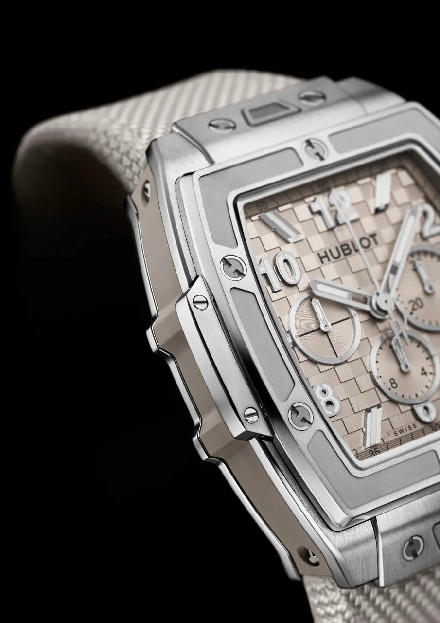 Hublot Spirit of Big Bang Essential Taupe 32mm stainless steel sunray dial front view