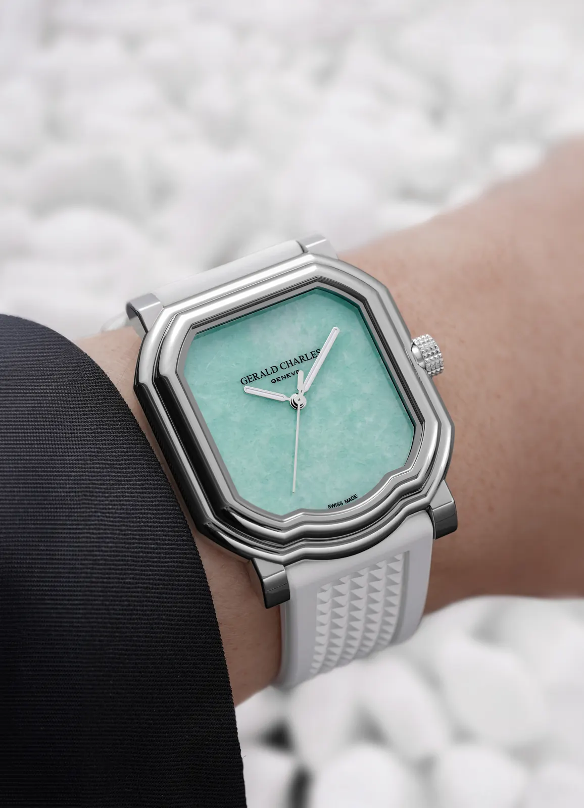 Close-up of jade stone dial on Gerald Charles Maestro 2.0 Asia Edition showing natural veining