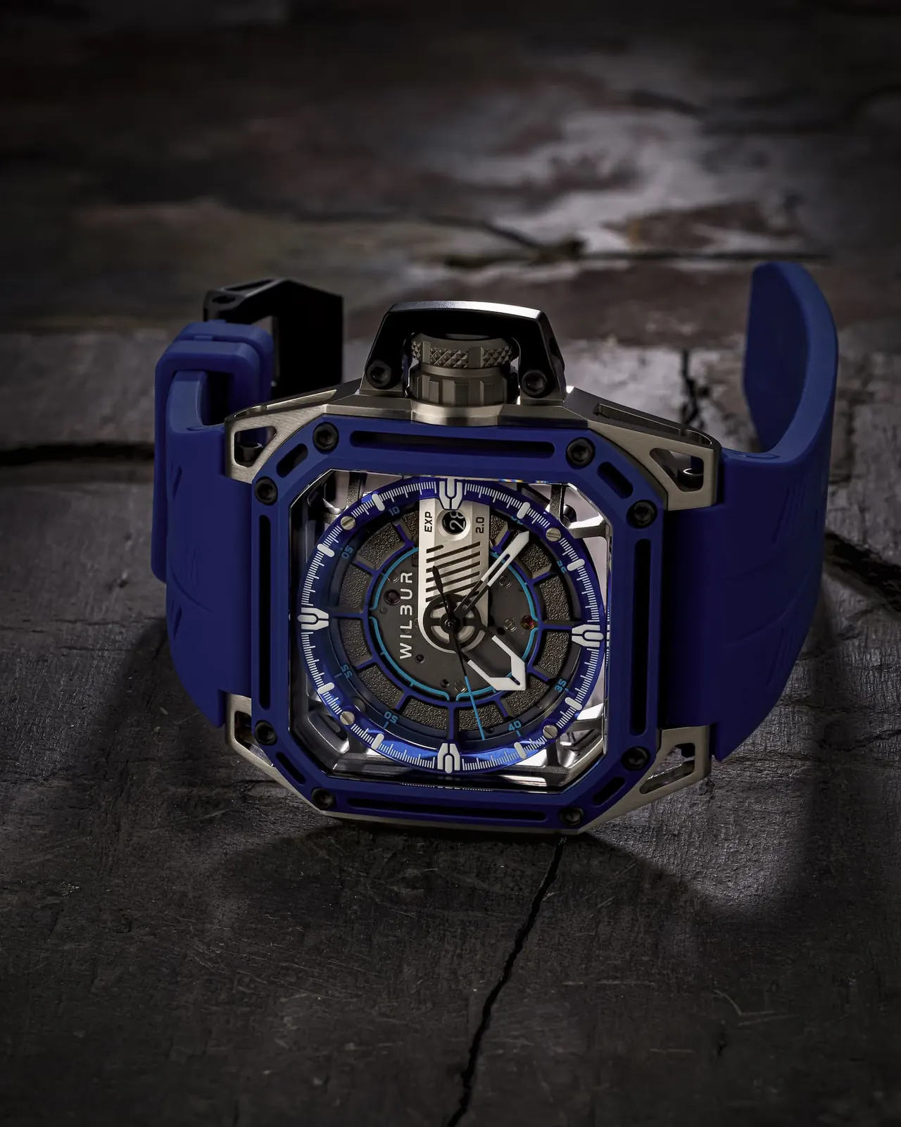 Wilbur Battlefield MK1 EXP 2.0 case profile showing blue and black ceramic exoskeleton architecture