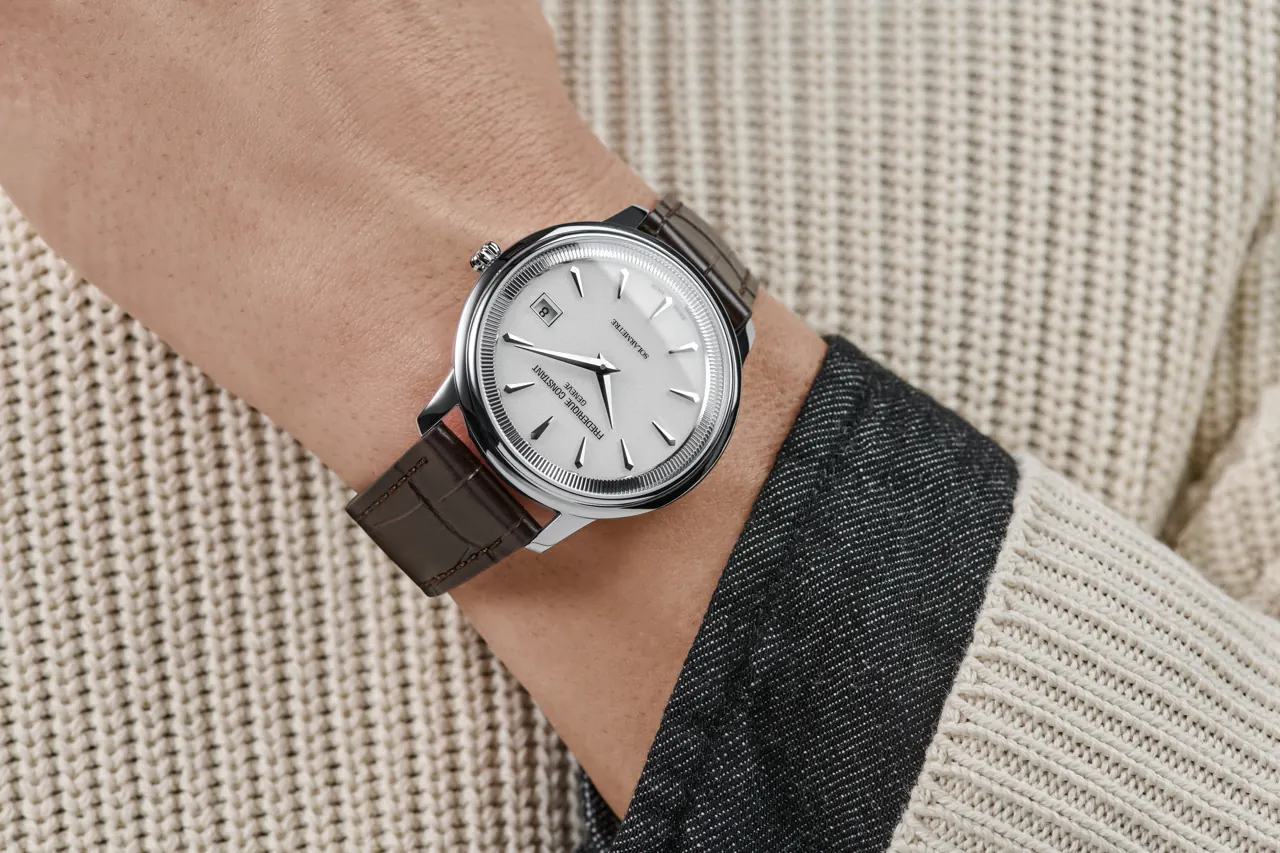 FC-120 solar calibre three-layer construction with translucent dial and photovoltaic cells