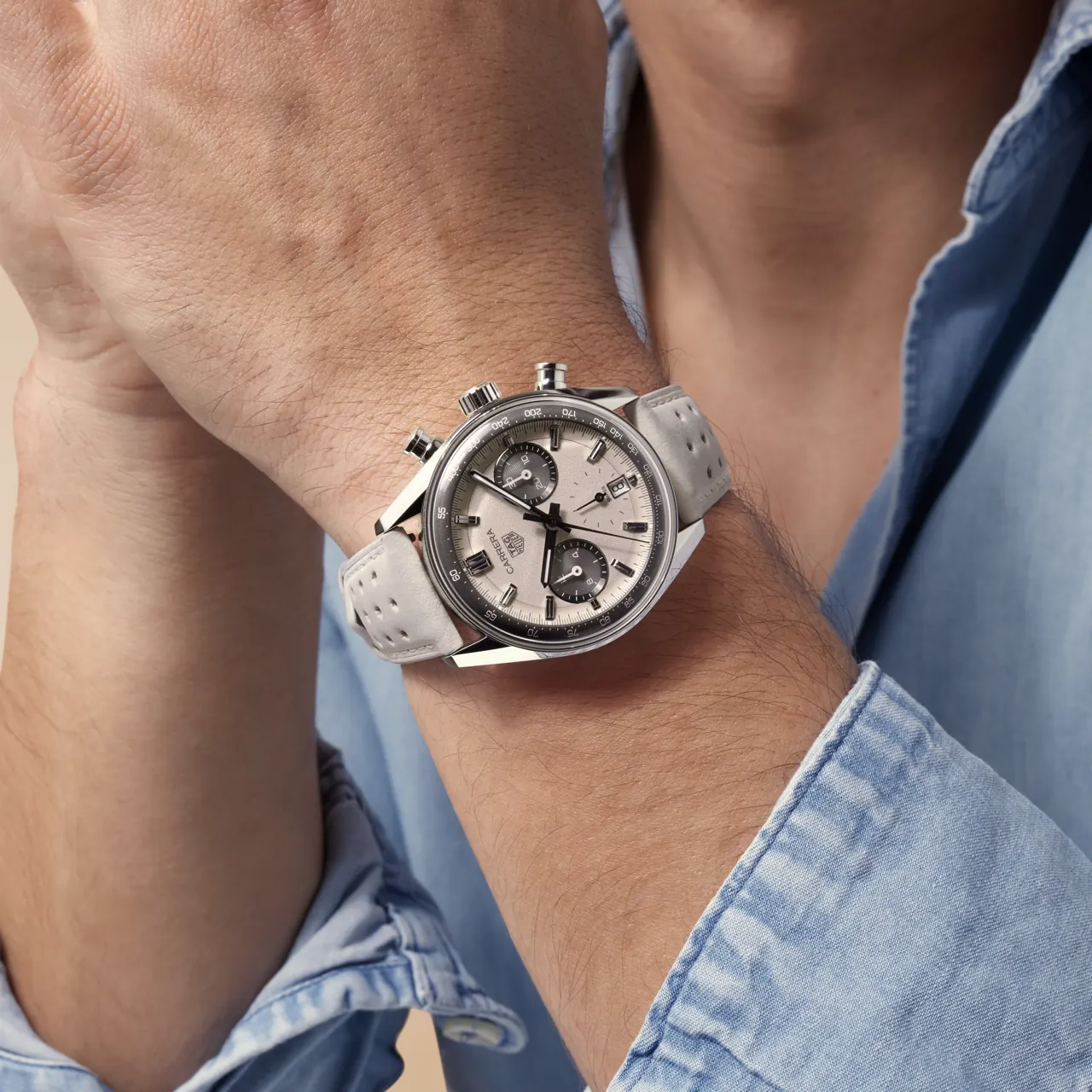 TH20-00 Calibre movement detail in TAG Heuer Carrera Chronograph Limited Edition