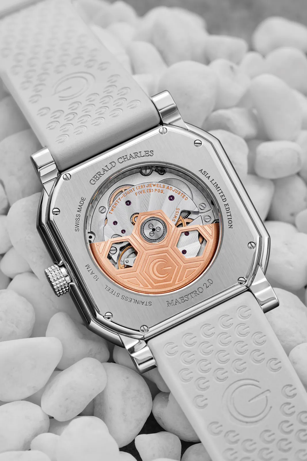 Gerald Charles Maestro 2.0 Asia Edition case back with vertical brushed finish