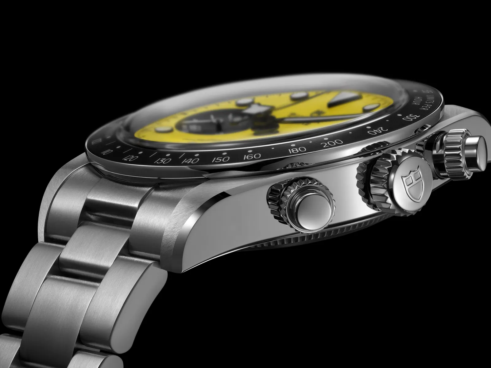 Tudor Black Bay Chrono 39 T-fit steel bracelet clasp close-up