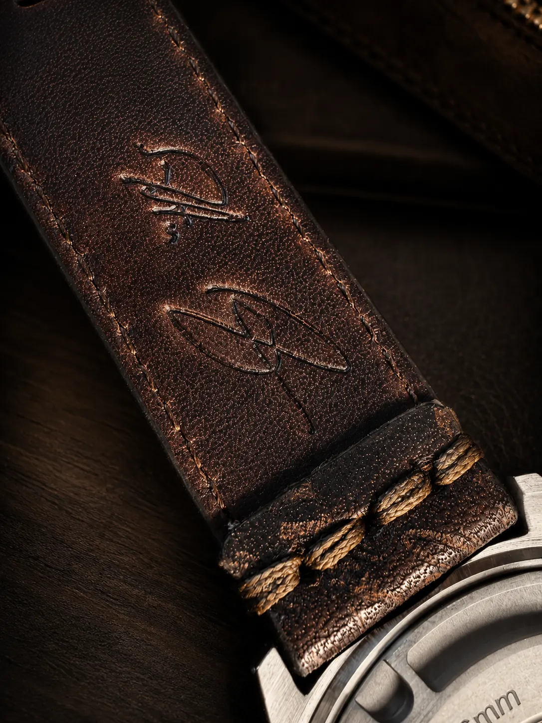 U-BOAT Classico U-46 smoked mineral crystal caseback revealing Sellita SW200 movement