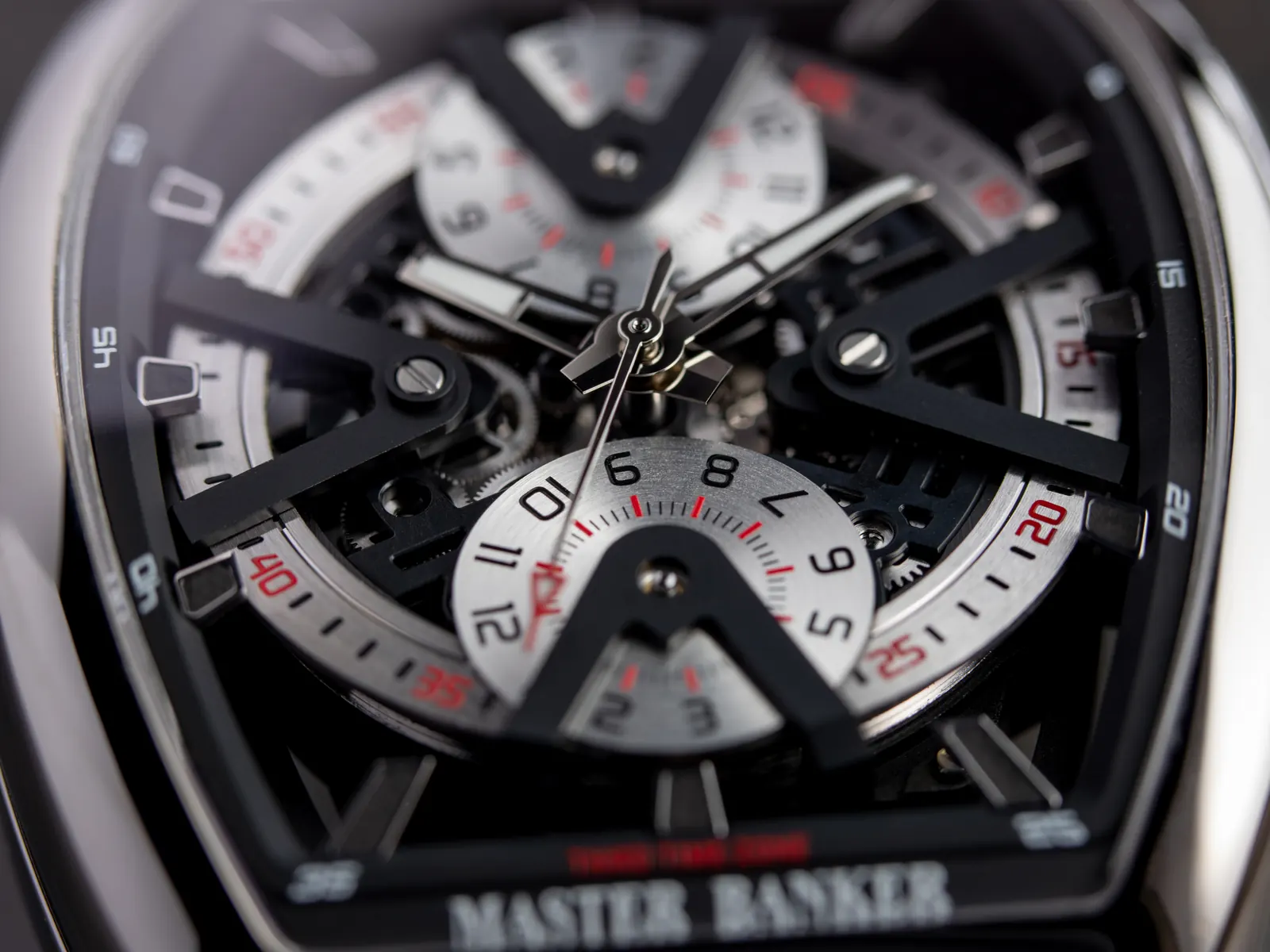 Franck Muller Vanguard Master Banker Vector Skeleton integrated strap detail