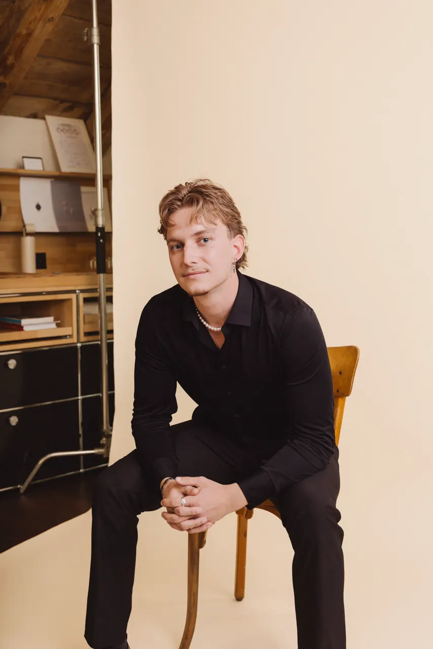 Médusée table clock Adam Deroche Cartier Prize 2026 technician second prize