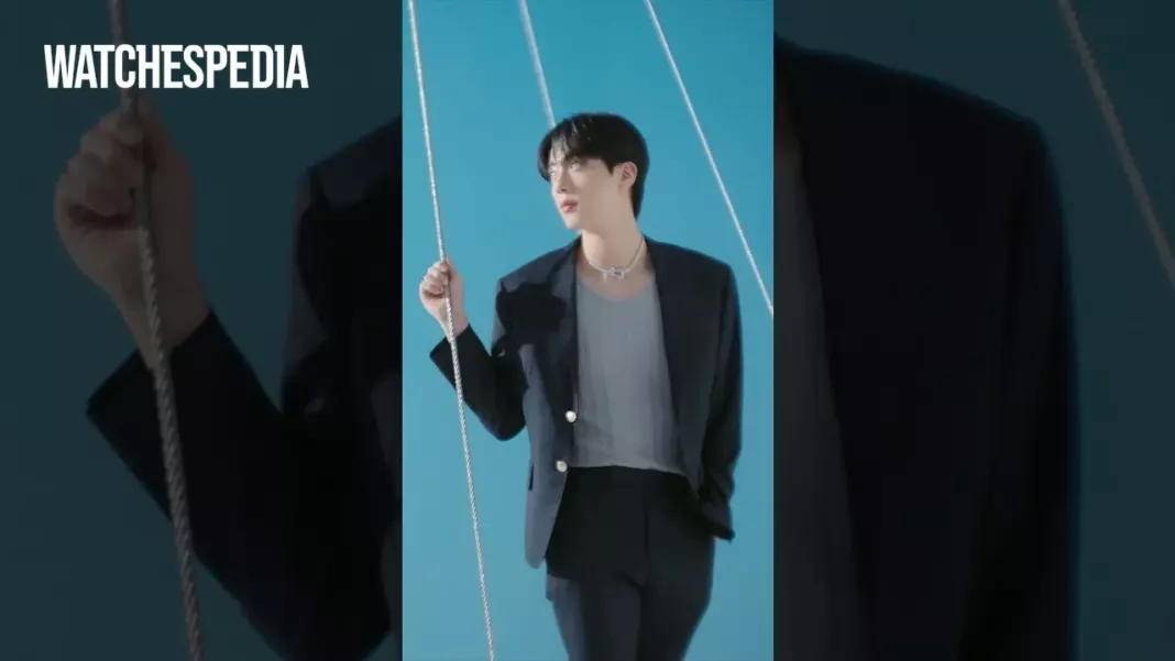 FRED - Jin of BTS, Maison FRED’s Global Brand Ambassador, embodies the audacity of the Force 10 collection.