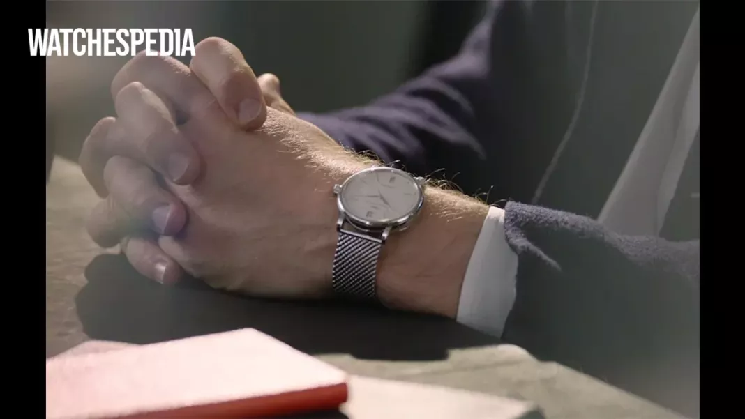 IWC - IWC - How to adjust the milanaise strap.