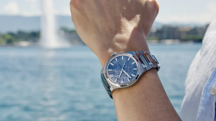 CZAPEK - Introduces The Antarctique Frozen Meteor In Two Sizes