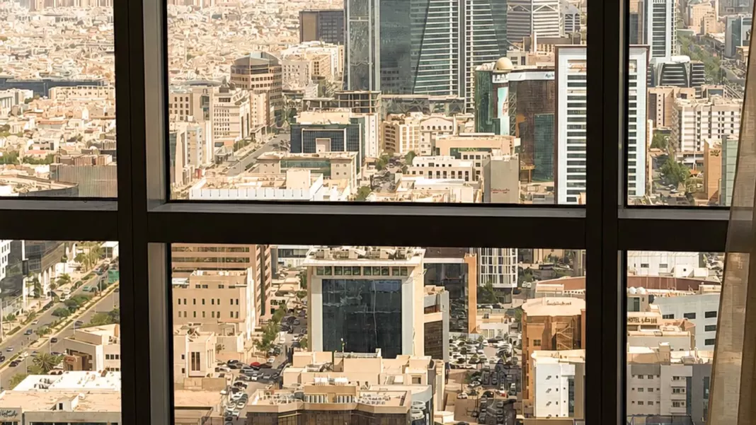 FSRIYADH - Four Seasons Hotel Riyadh at Kingdom Centre Unveils a 20 Room-Rate Escape