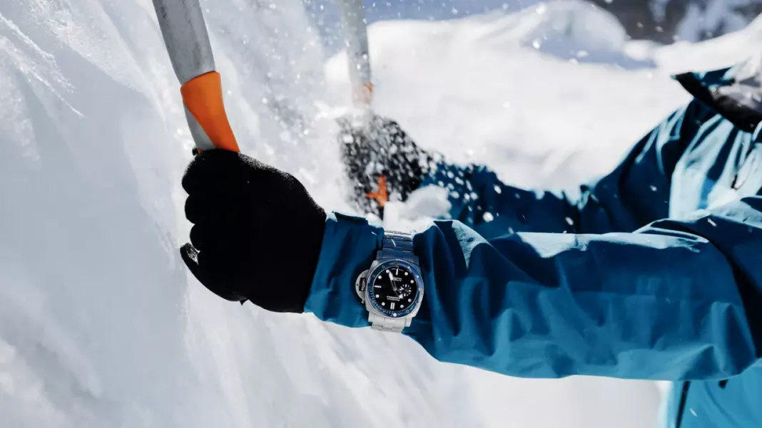 PANERAI - Introduces the Submersible PAM01756