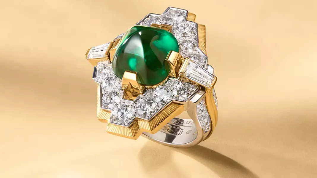 WORDPRESS-001-58 VAN CLEEF & ARPELS - Cardinal d emeraude ring