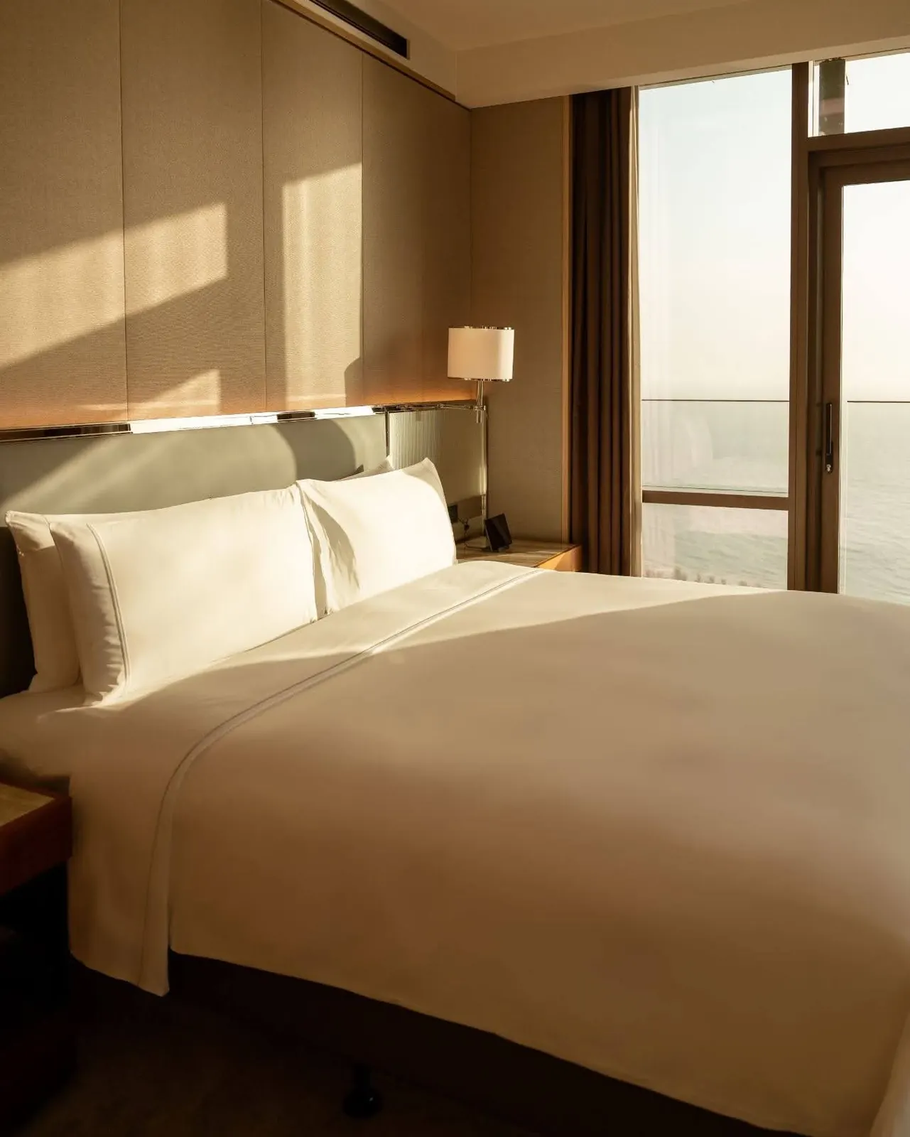 Deluxe Sea View Room interior with Frette linens and private balcony at Shangri-La Jeddah
