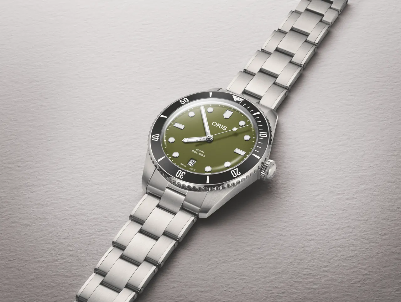 Oris Divers Date olive green dial on stainless steel bracelet 2026