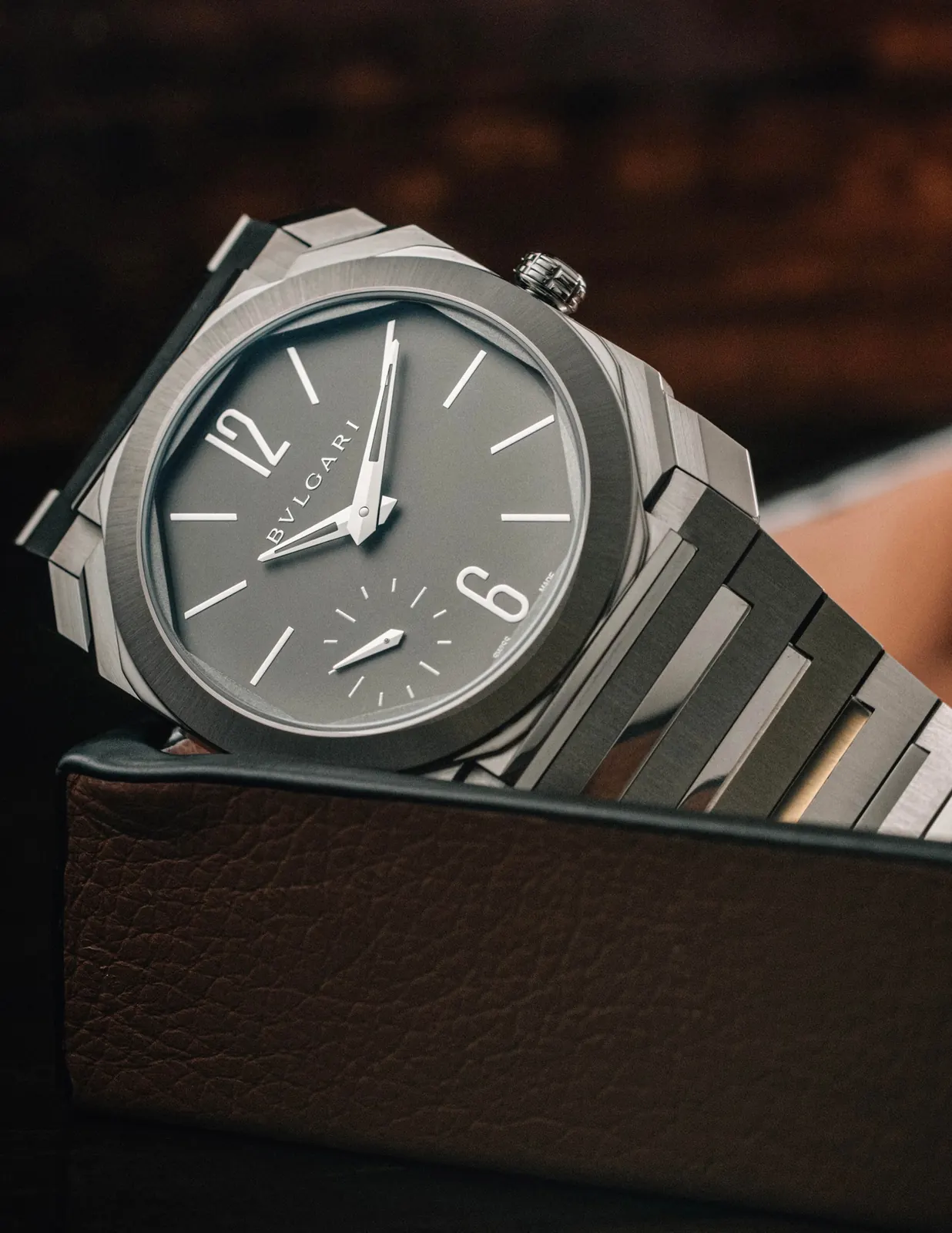 Bulgari BVF 100 calibre showing radiating Côtes de Genève decoration and octagonal screws