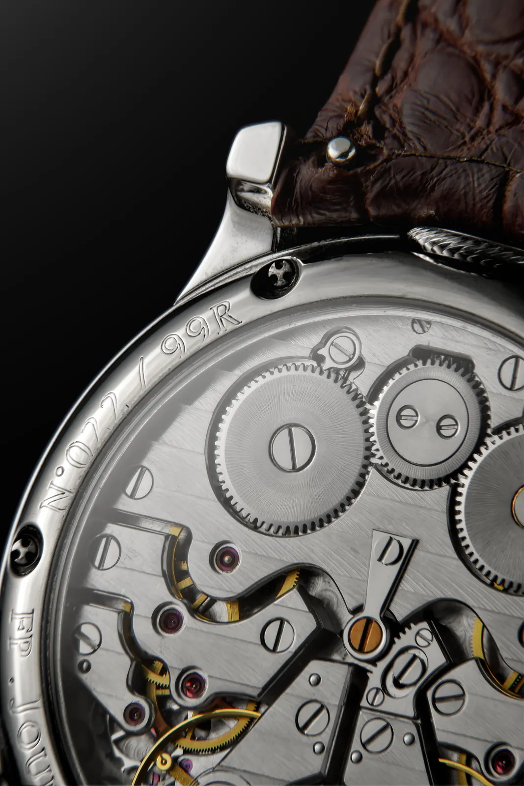 Caseback engraving of F.P. Journe Chronomètre à Résonance 022/99R showing serial number and 1999 date code