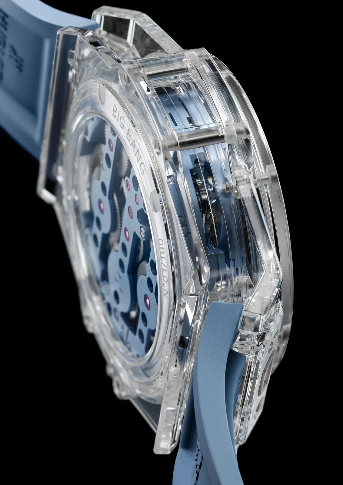 Hublot Big Bang Sapphire Sky Blue sky-blue rubber strap and titanium deployant clasp