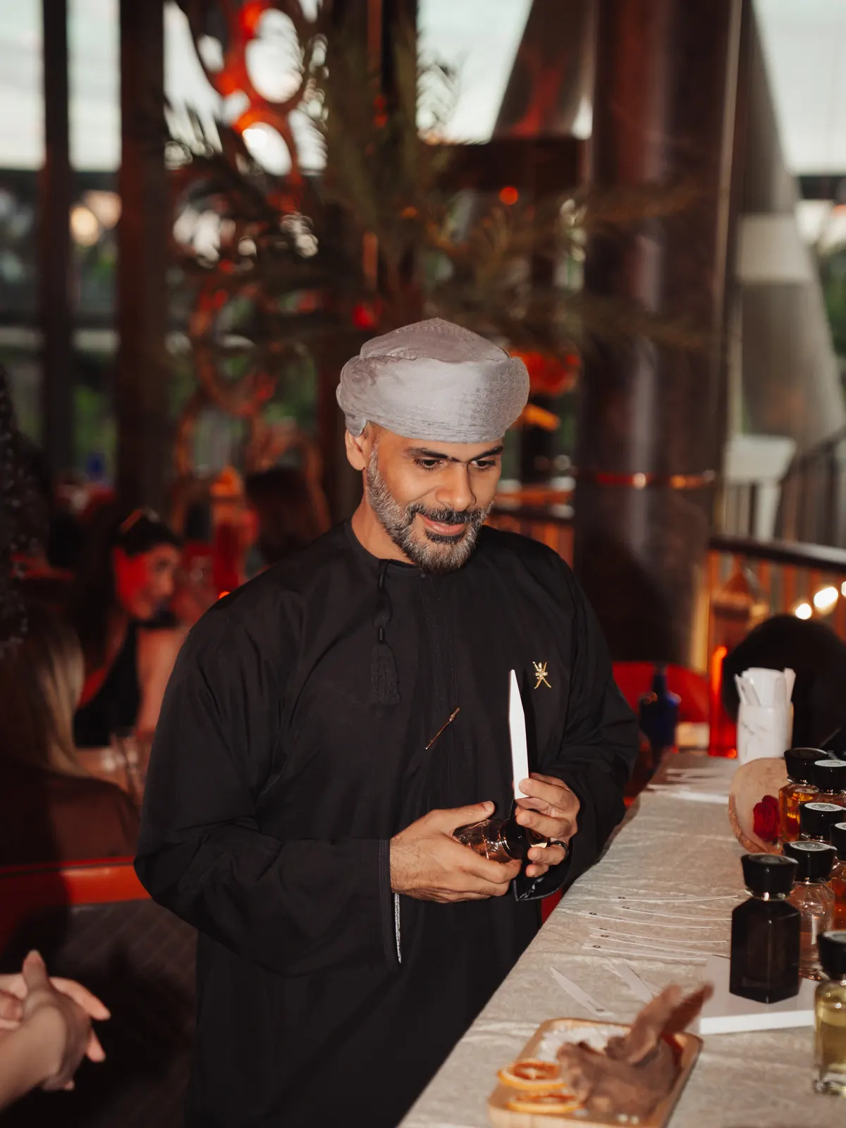 Omani ingredients frankincense from Dhofar and roses from Jabal Akhdar used in OMANLUXURY compositions