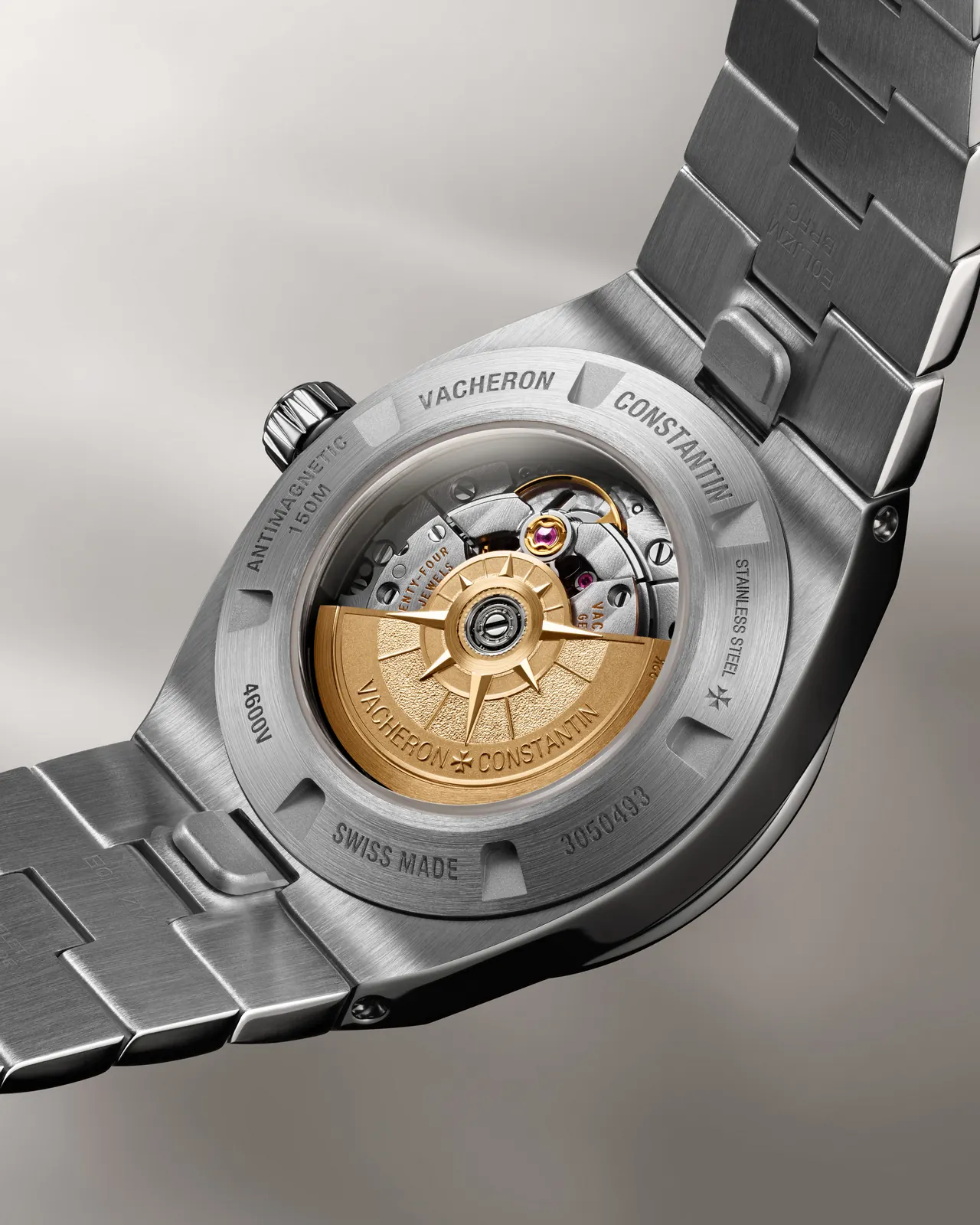 Vacheron Constantin Overseas 34.5 mm Calibre 1088/1 transparent sapphire caseback