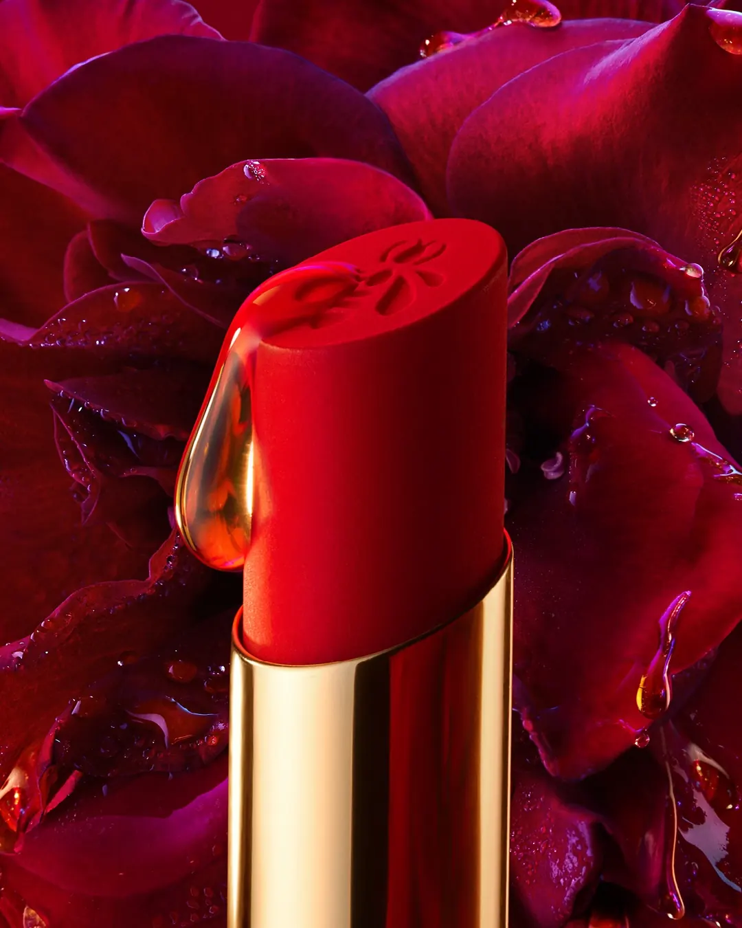KissKiss refillable bullet and engravable case detail