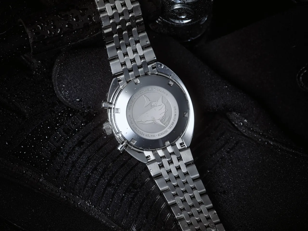DOXA SUB T.Graph II Great White Topper Edition with navy blue FKM rubber strap